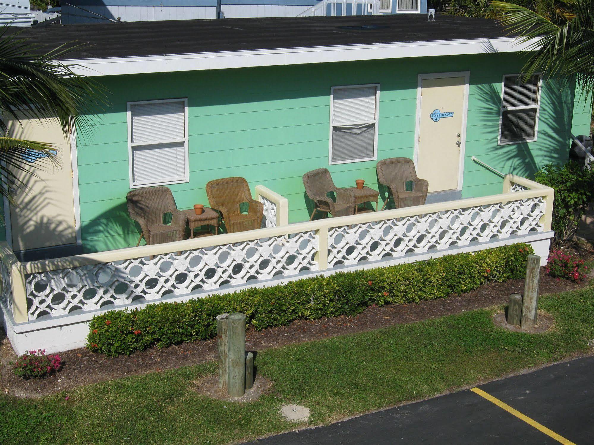 The Holiday Court Villas And Suites Fort Myers Beach Exteriör bild